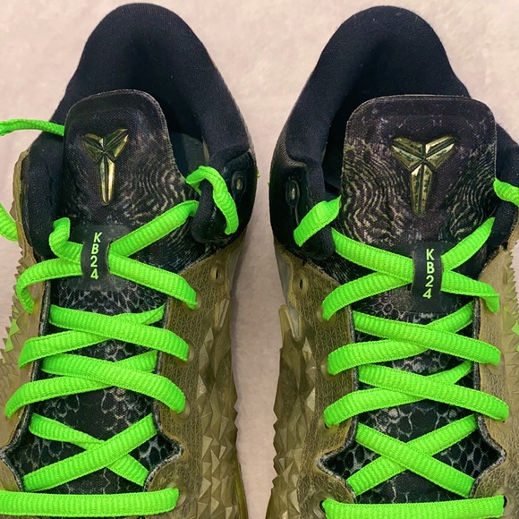 Nike Kobe 8 SS Christmas 2013 - Picture 6 of 13